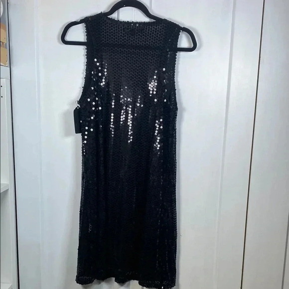 Urban Behavior Black Sleeveless Mini Dress - large - Picture 3 of 6